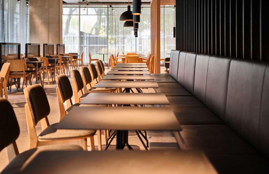 Zleep Hotel Prag Restoran fotoğraf