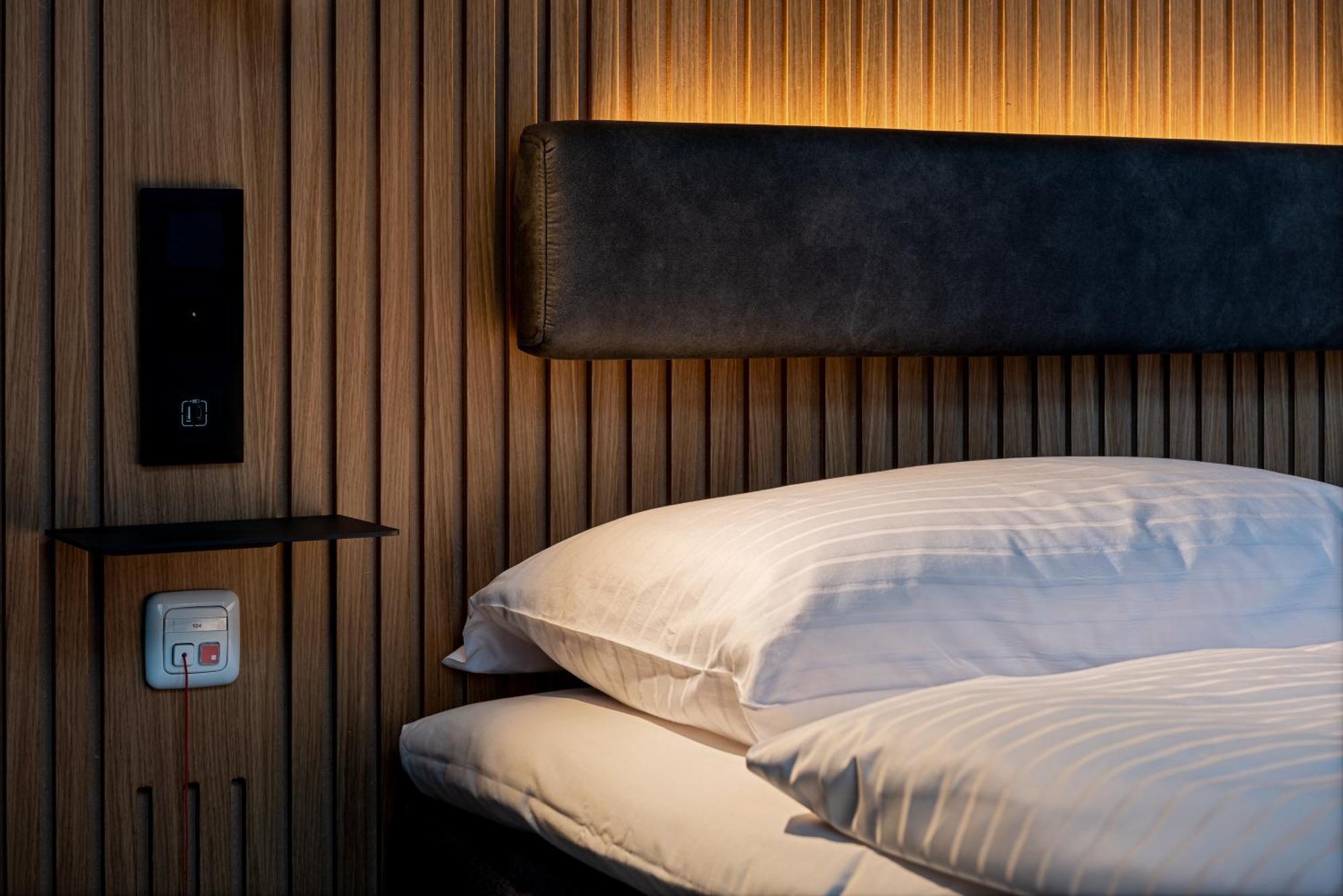 Zleep Hotel Prag Dış mekan fotoğraf
